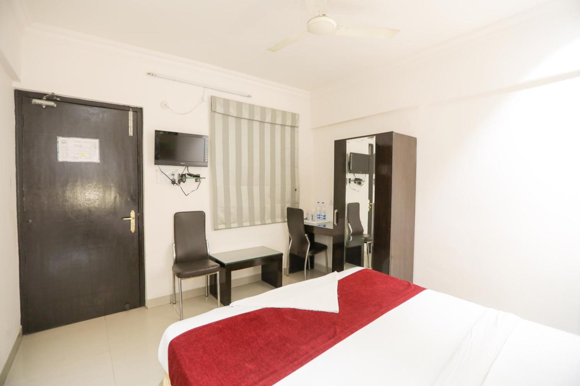 Anr Hotels Lucknow Bagian luar foto