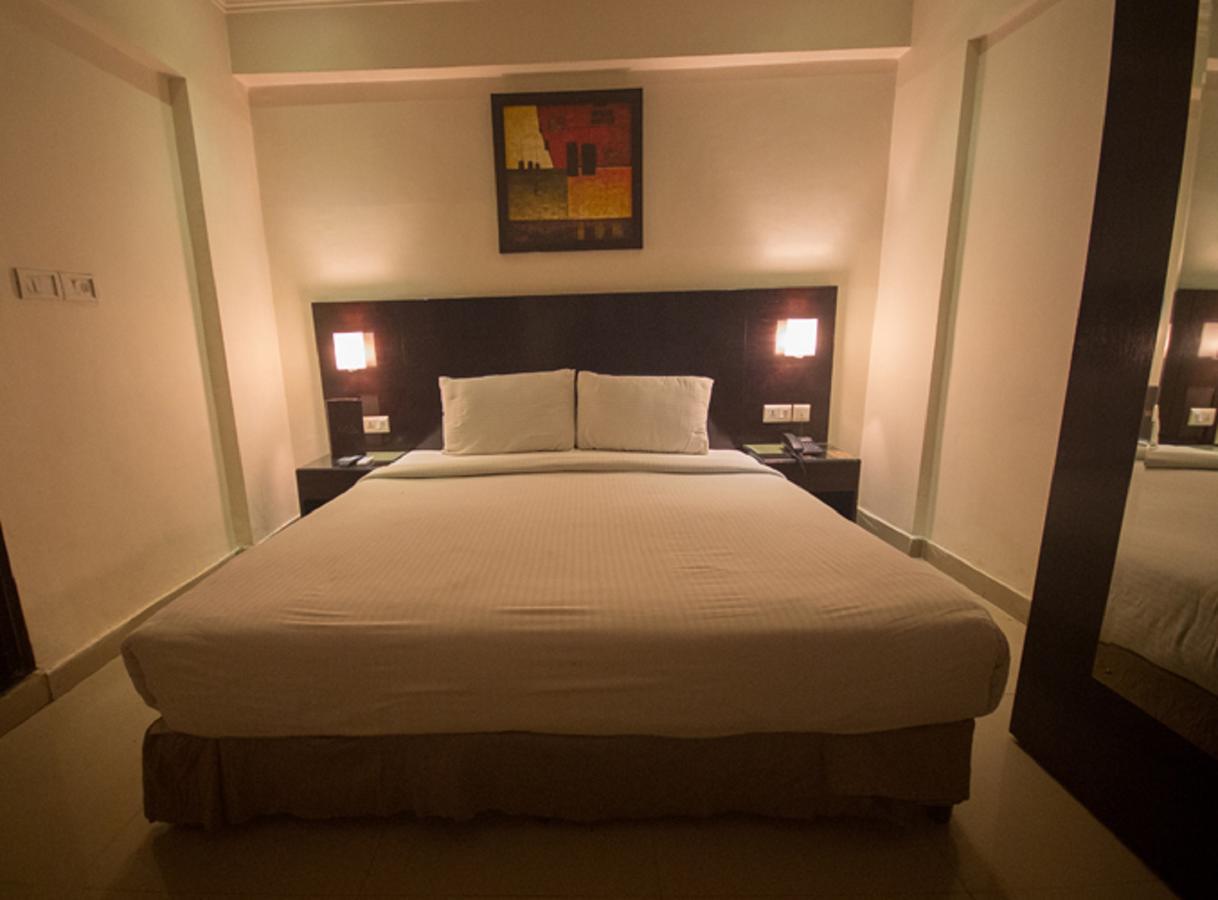 Anr Hotels Lucknow Bagian luar foto