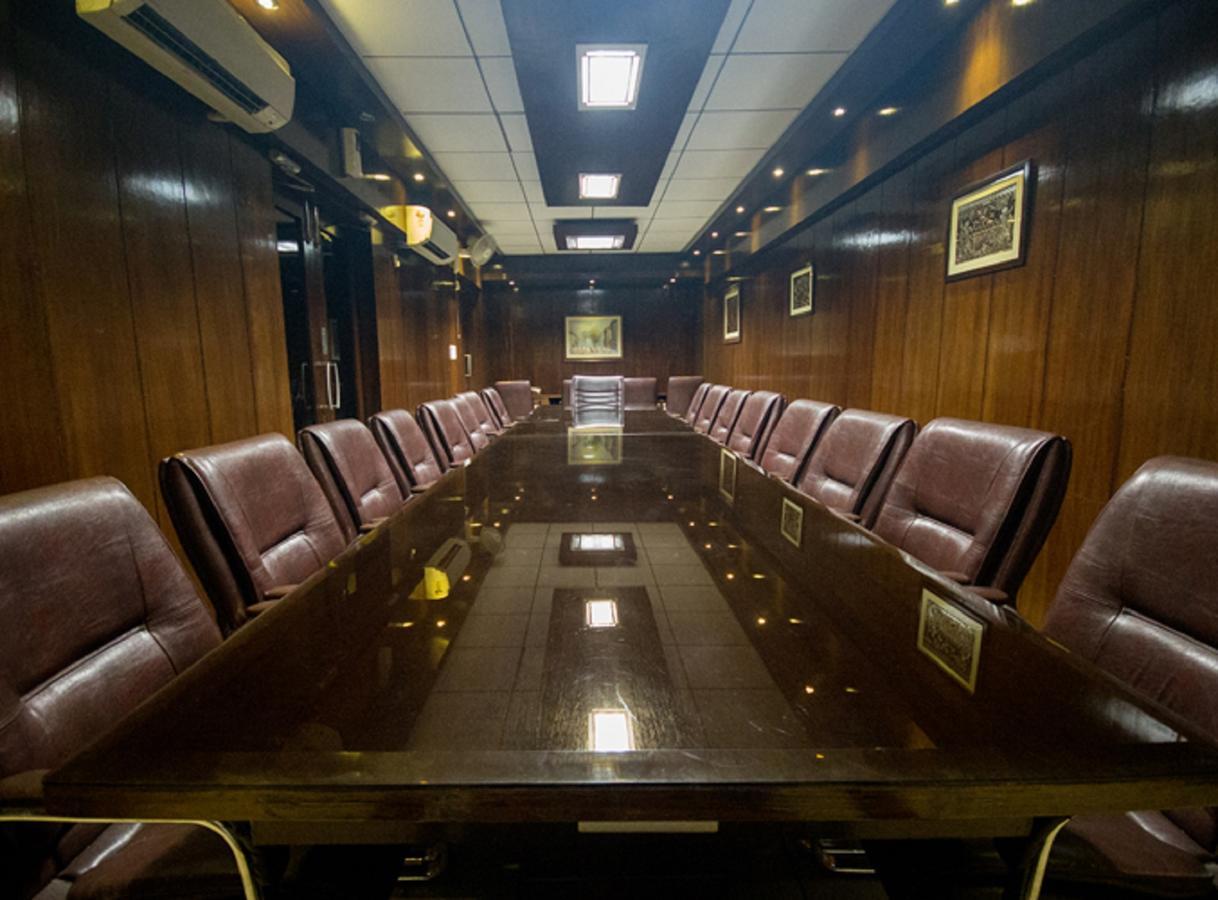Anr Hotels Lucknow Bagian luar foto